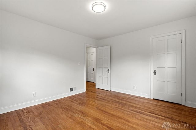 407 Dellwood Avenue, Oakwood, OH 45419
