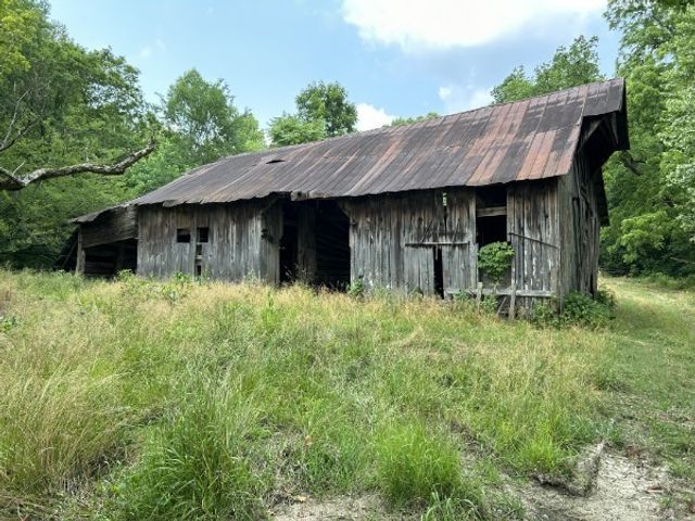 3807 Bear Creek Rd, Thompsons Station, TN 37179