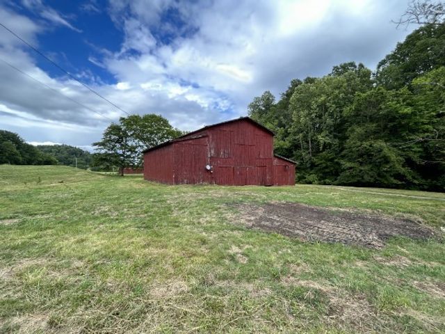 3807 Bear Creek Rd, Thompsons Station, TN 37179