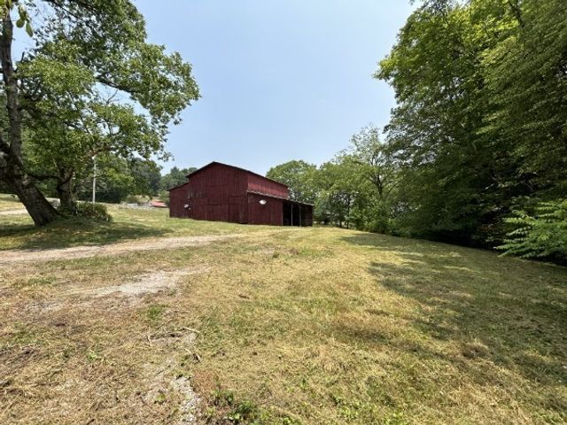 3807 Bear Creek Rd, Thompsons Station, TN 37179