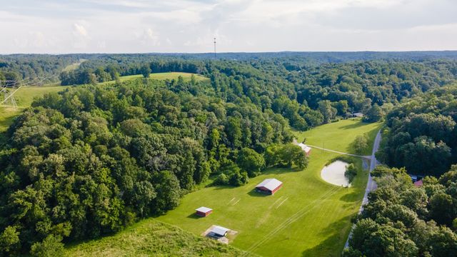 3807 Bear Creek Rd, Thompsons Station, TN 37179