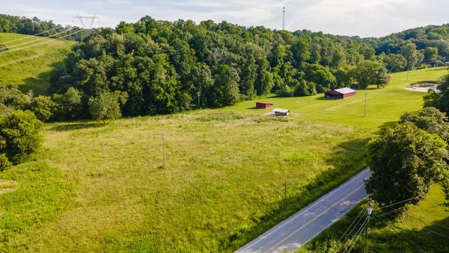 3807 Bear Creek Rd, Thompsons Station, TN 37179