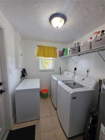 1453 HONORE AVENUE, Sarasota, FL 34232