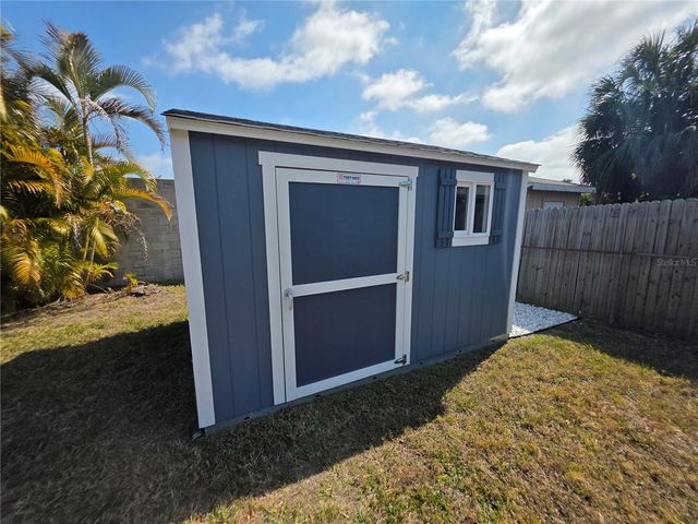 1453 HONORE AVENUE, Sarasota, FL 34232