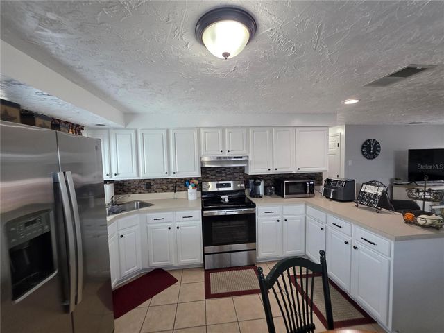 1453 HONORE AVENUE, Sarasota, FL 34232