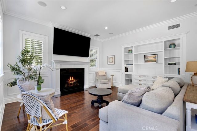 11610 Chiquita Street, Studio City, CA 91604