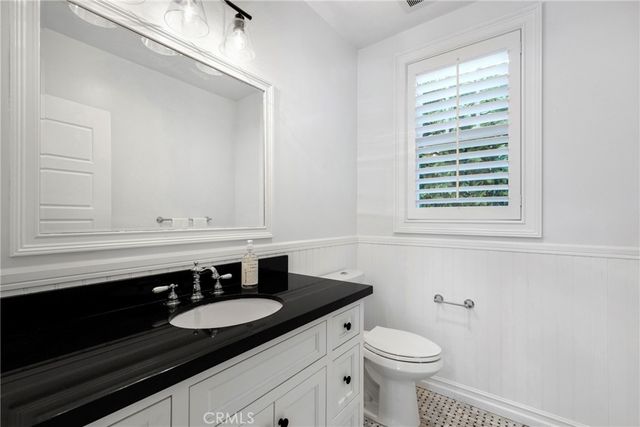 11610 Chiquita Street, Studio City, CA 91604