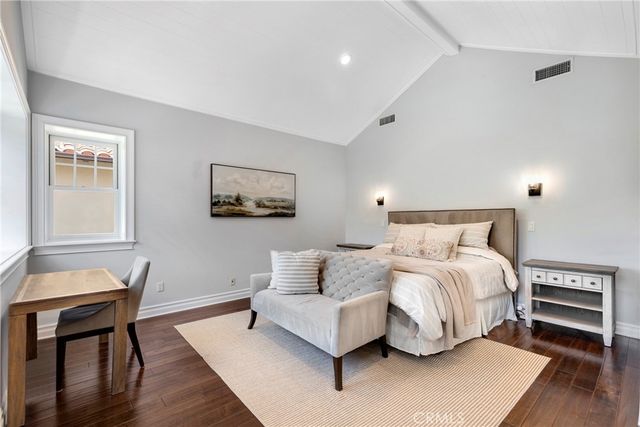 11610 Chiquita Street, Studio City, CA 91604