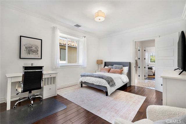 11610 Chiquita Street, Studio City, CA 91604