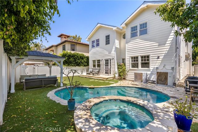 11610 Chiquita Street, Studio City, CA 91604