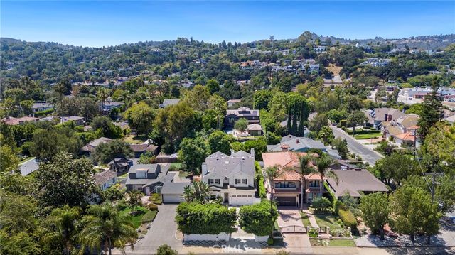 11610 Chiquita Street, Studio City, CA 91604