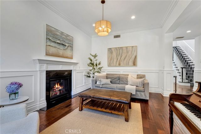 11610 Chiquita Street, Studio City, CA 91604