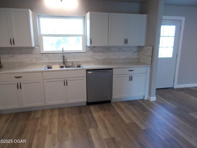 2705 S Michigan Avenue, Joplin, MO 64804