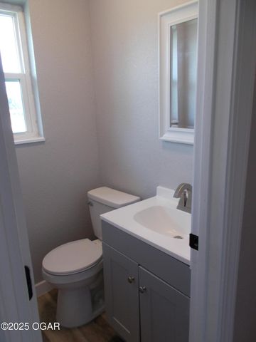2705 S Michigan Avenue, Joplin, MO 64804
