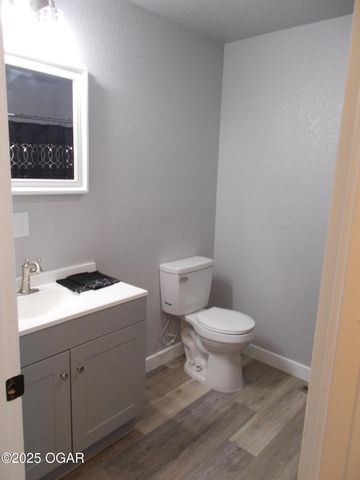 2705 S Michigan Avenue, Joplin, MO 64804