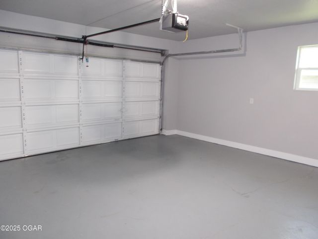 2705 S Michigan Avenue, Joplin, MO 64804