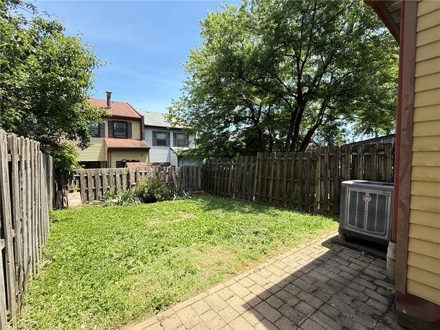 1717 Redwood Court, Allentown City, PA 18104