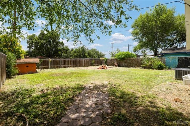 604 N Padre Avenue, Weslaco, TX 78596