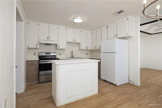 604 N Padre Avenue, Weslaco, TX 78596