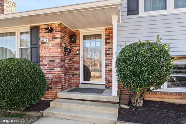 5211 INVERCHAPEL RD, Springfield, VA 22151