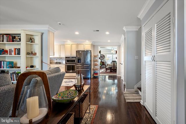 5211 INVERCHAPEL RD, Springfield, VA 22151