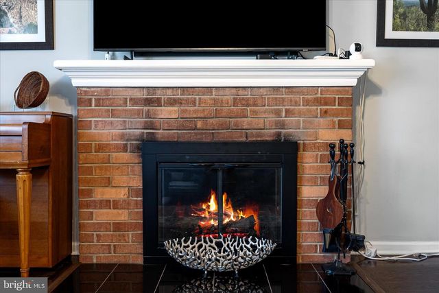 5211 INVERCHAPEL RD, Springfield, VA 22151