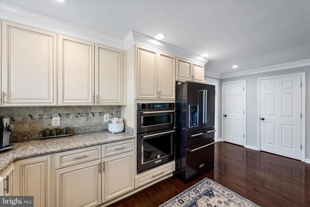 5211 INVERCHAPEL RD, Springfield, VA 22151