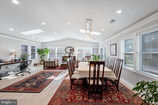 5211 INVERCHAPEL RD, Springfield, VA 22151