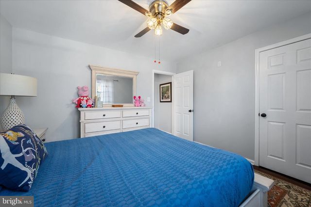 5211 INVERCHAPEL RD, Springfield, VA 22151