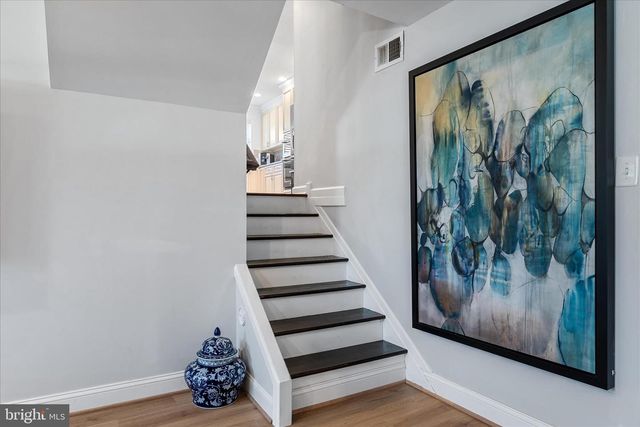 5211 INVERCHAPEL RD, Springfield, VA 22151