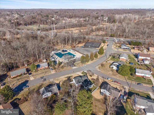 5211 INVERCHAPEL RD, Springfield, VA 22151