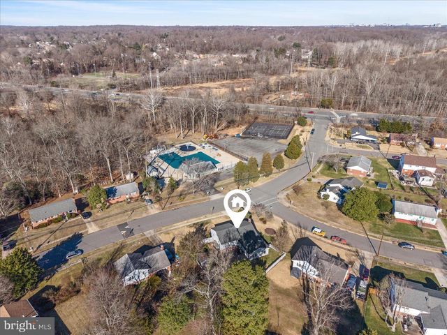 5211 INVERCHAPEL RD, Springfield, VA 22151