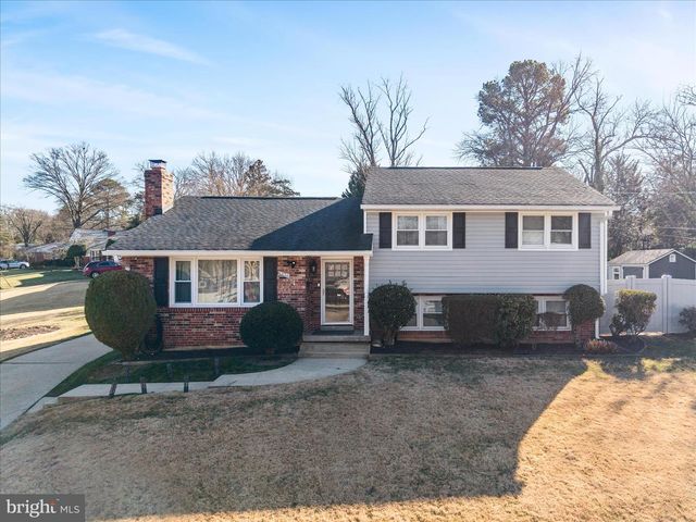 5211 INVERCHAPEL RD, Springfield, VA 22151