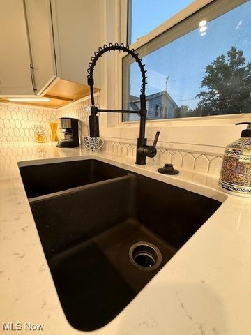 21430 Lake Shore Boulevard, Euclid, OH 44123