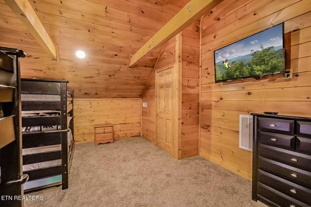 948 Black Bear Cub Way, Sevierville, TN 37862