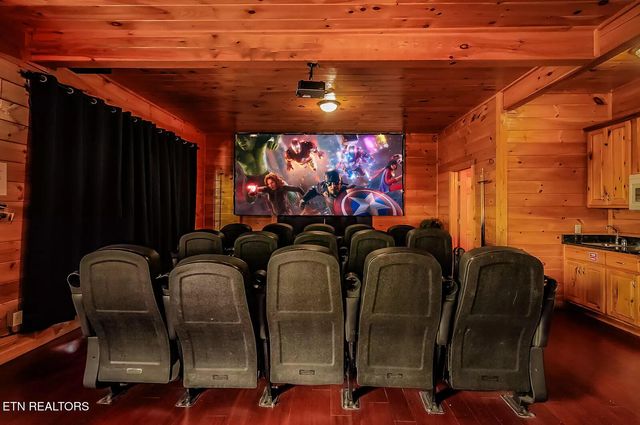 948 Black Bear Cub Way, Sevierville, TN 37862