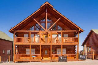 948 Black Bear Cub Way, Sevierville, TN 37862