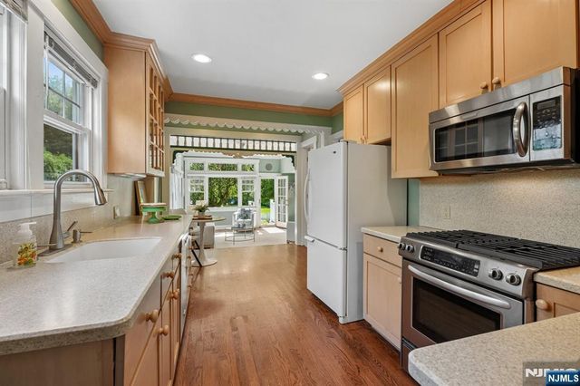 104 Wildwood Avenue, Montclair, NJ 07043