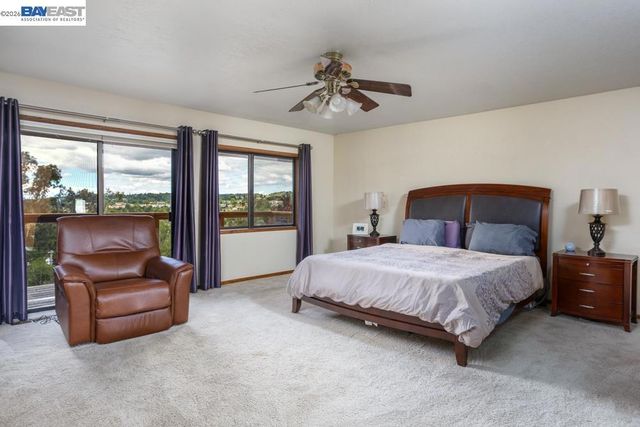 6727 Sunnyslope Ave, Castro Valley, CA 94552