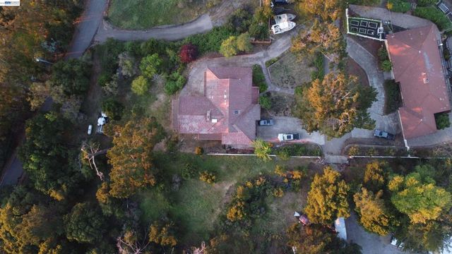 6727 Sunnyslope Ave, Castro Valley, CA 94552