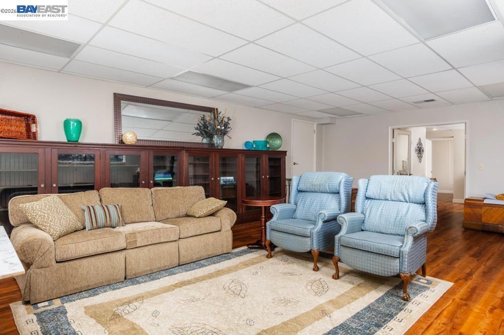 Image 16 of property listing at 6727 Sunnyslope Ave, Castro Valley, CA 94552