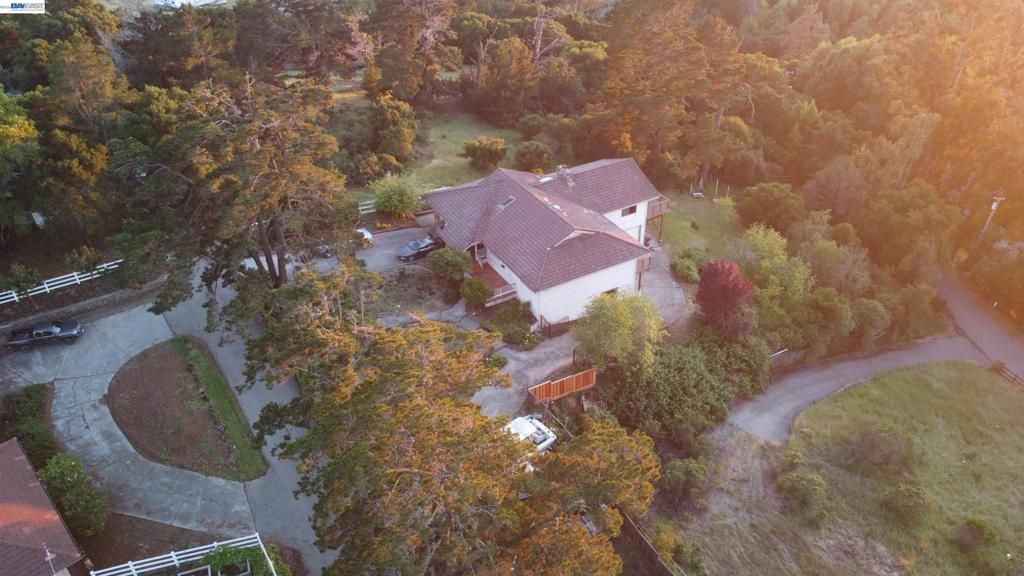 Image 48 of property listing at 6727 Sunnyslope Ave, Castro Valley, CA 94552