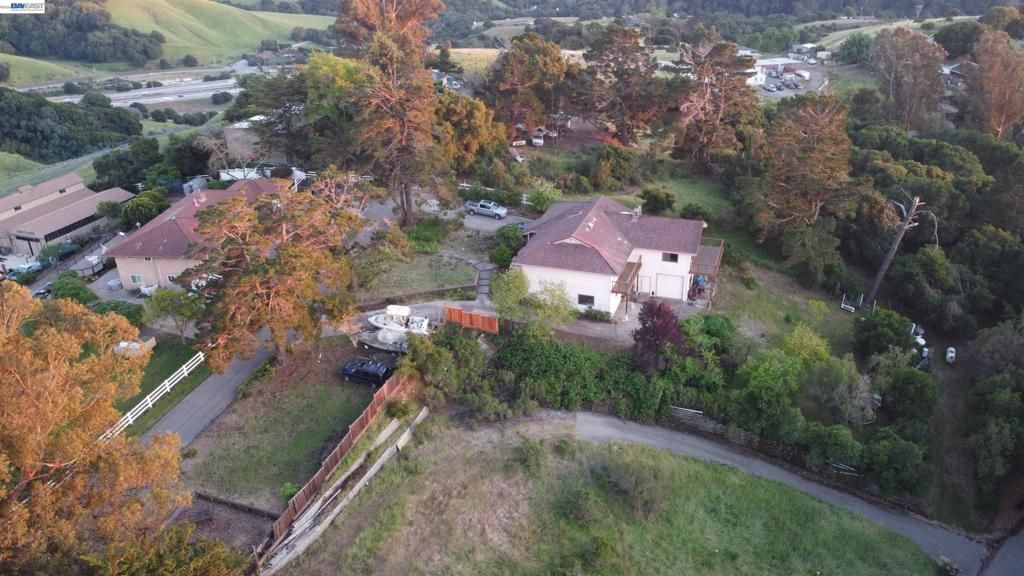 Image 53 of property listing at 6727 Sunnyslope Ave, Castro Valley, CA 94552