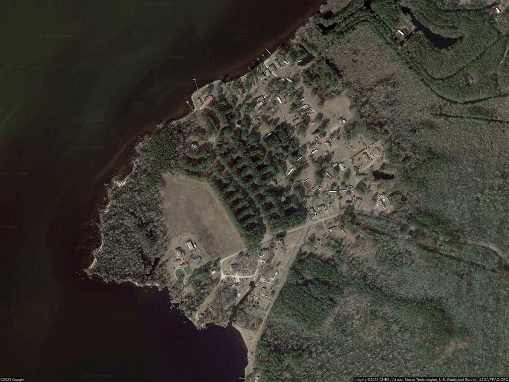 Image 2 of property listing at 180 200 Legion Beach Road Lotslegionct, Columbia, NC 27925