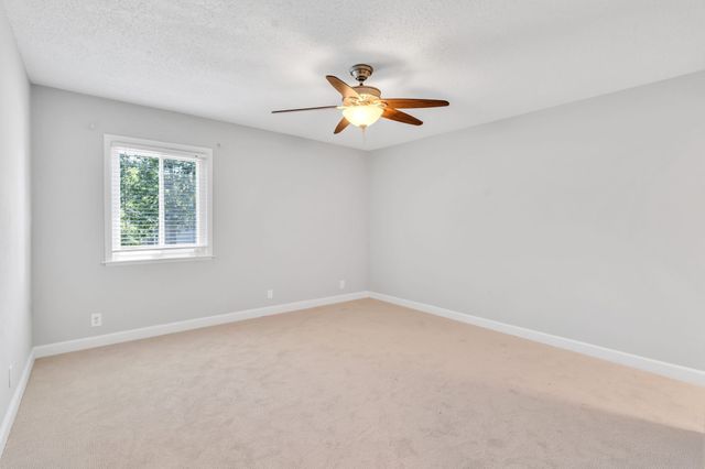 21 Vaughns Gap Rd Apt 88F, Nashville, TN 37205