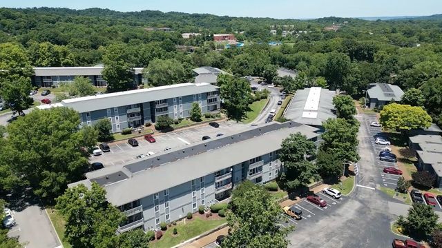 21 Vaughns Gap Rd Apt 88F, Nashville, TN 37205