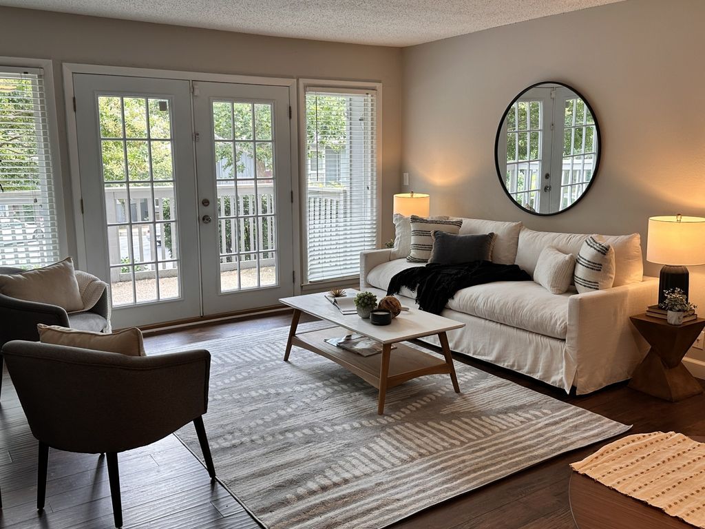 21 Vaughns Gap Rd Apt 88F, Nashville, TN 37205