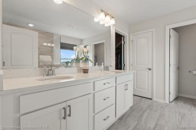 2721 Maize Loop, Saline, MI 48176