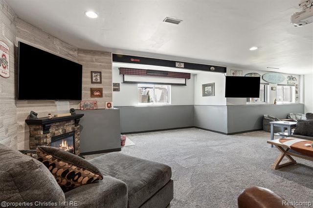 2721 Maize Loop, Saline, MI 48176