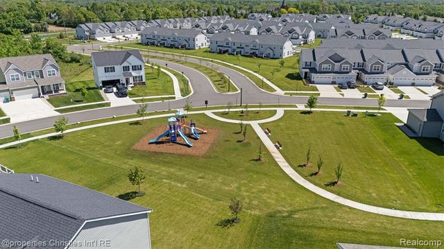 2721 Maize Loop, Saline, MI 48176